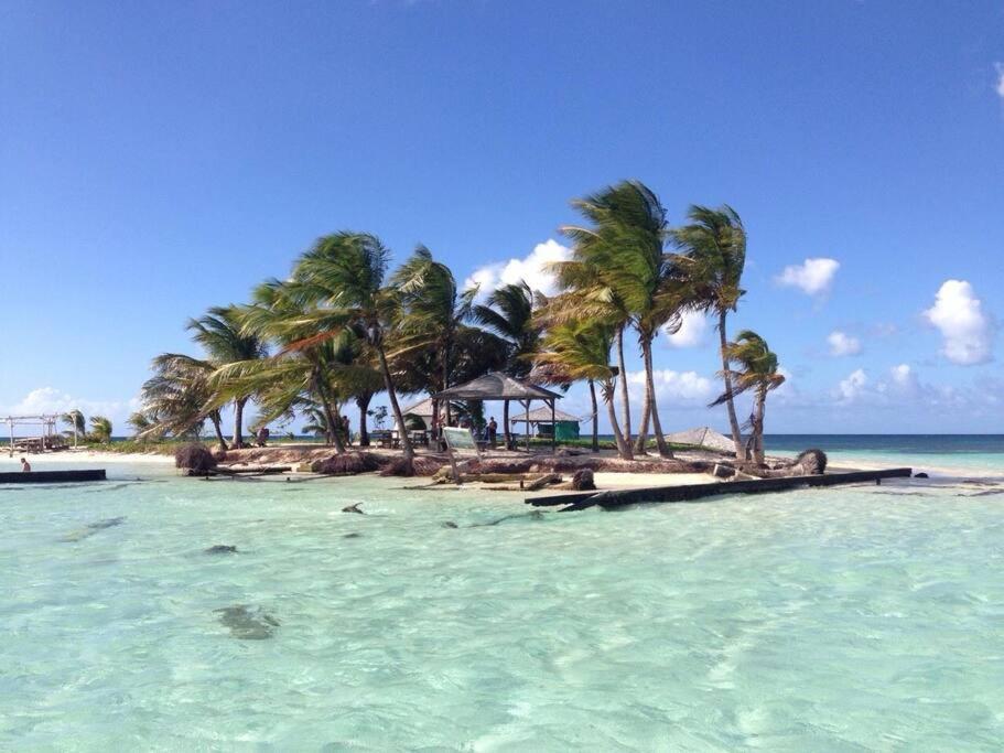 Villa en pleine nature située à 5min d'une plage Le Gosier  Exterior foto